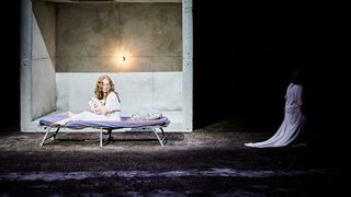 شبهای نمایش در آوینیون؛ از زن و عشق تا نان و آزادی