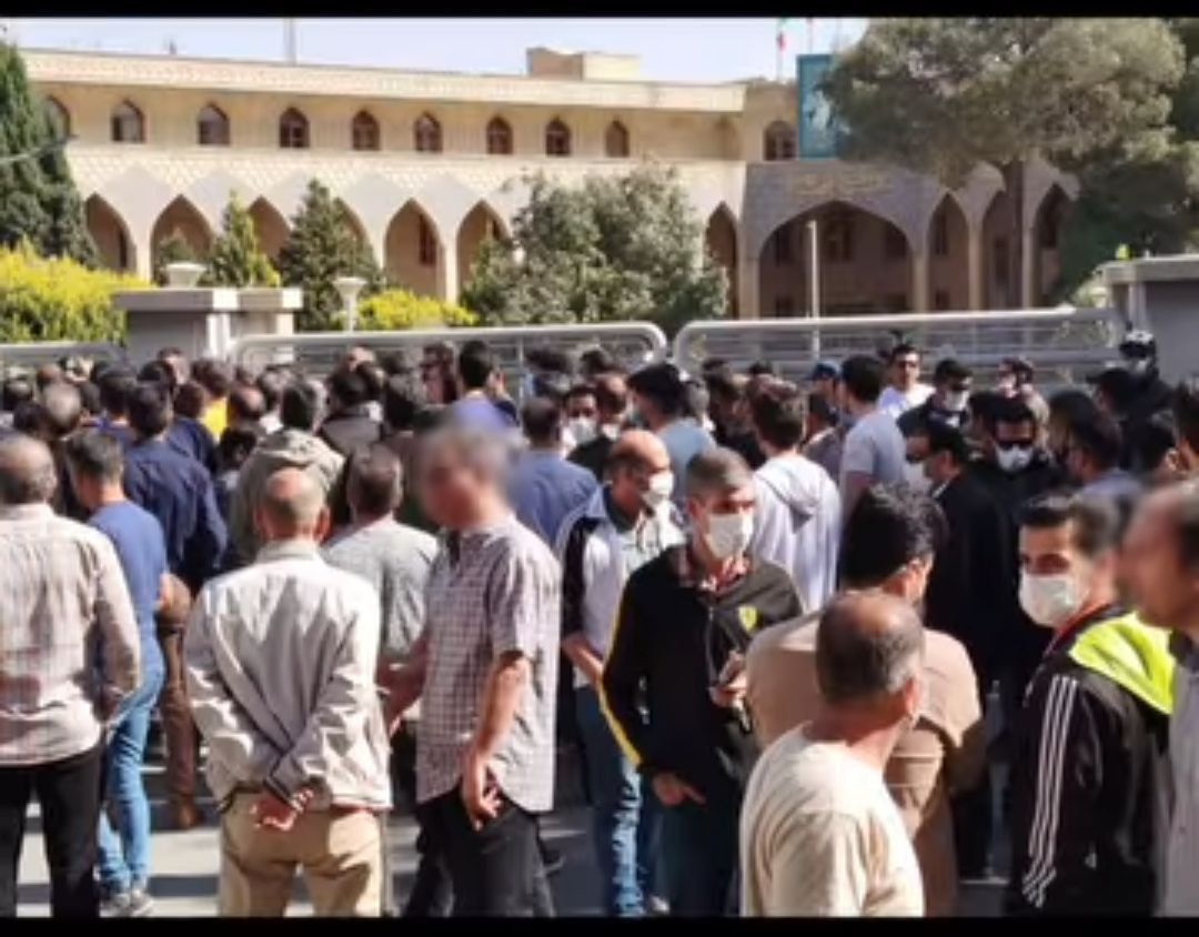 یک تشکل کارگری به تعلیق از کار شماری از کارگران ذوب‌آهن اصفهان اعتراض کرد