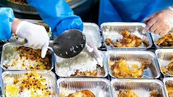 ستاد فرمان امام از ذخیره ۲ میلیون غذا و ۱۶ میلیون آب معدنی برای زائران اربعین خبر داد