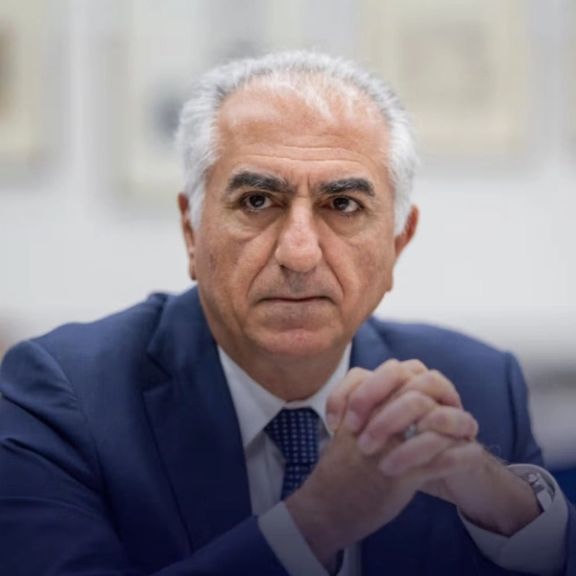 ولي عهد إيران السابق يدعو المواطنين إلى مواصلة الاحتجاجات حتى سقوط النظام