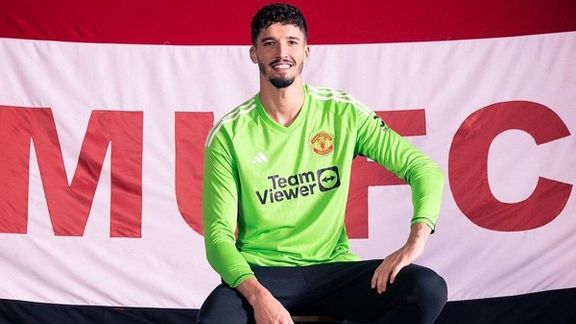 ذخیره اونانا از ترکیه آمد؛ آلتای باییندر به منچستریونایتد پیوست