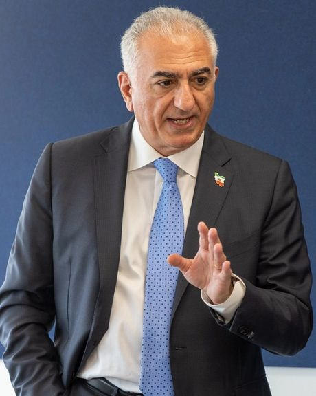 شاهزاده رضا پهلوی درباره آتش‌سوزی جنگل‌ها: برای جمهوری اسلامی مهم نیست ایران در آتش بسوزد