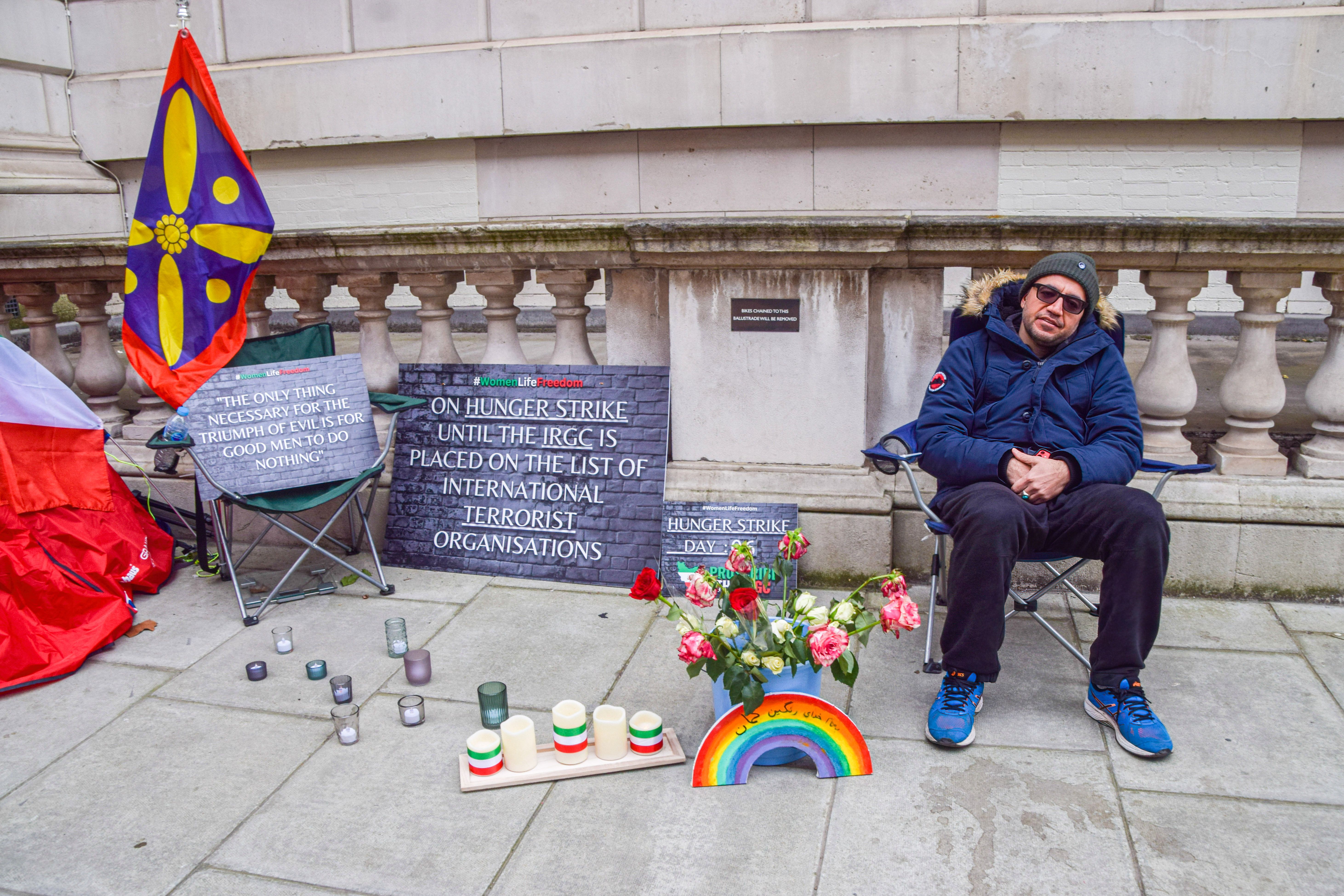 بهشتی به سوناک درباره تهدیدهای سپاه: دیگر نمی‌توانید امنیت بریتانیایی‌ها را تضمین کنید