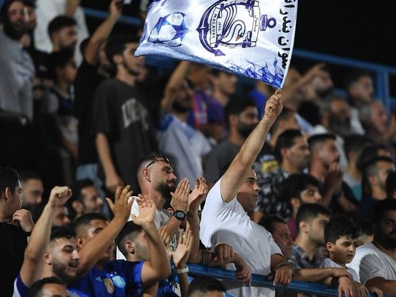 هوادار ملوان در بازی با سپاهان، پس از حمله قلبی در فولادشهر، در بیمارستان درگذشت