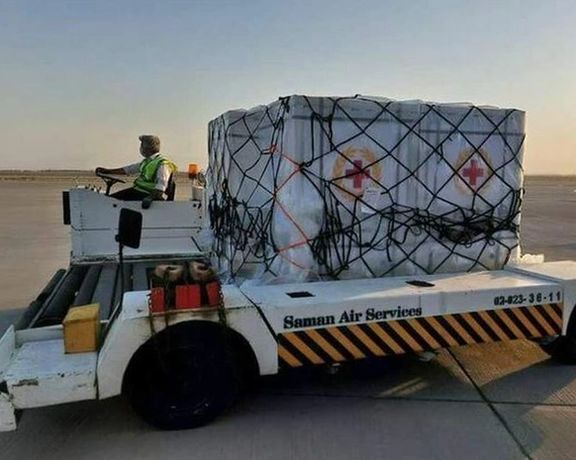 کیهان: بهانههایی چون افایتیاف و تحریمها، با انبوه واردات واکسن کرونا رنگباخت