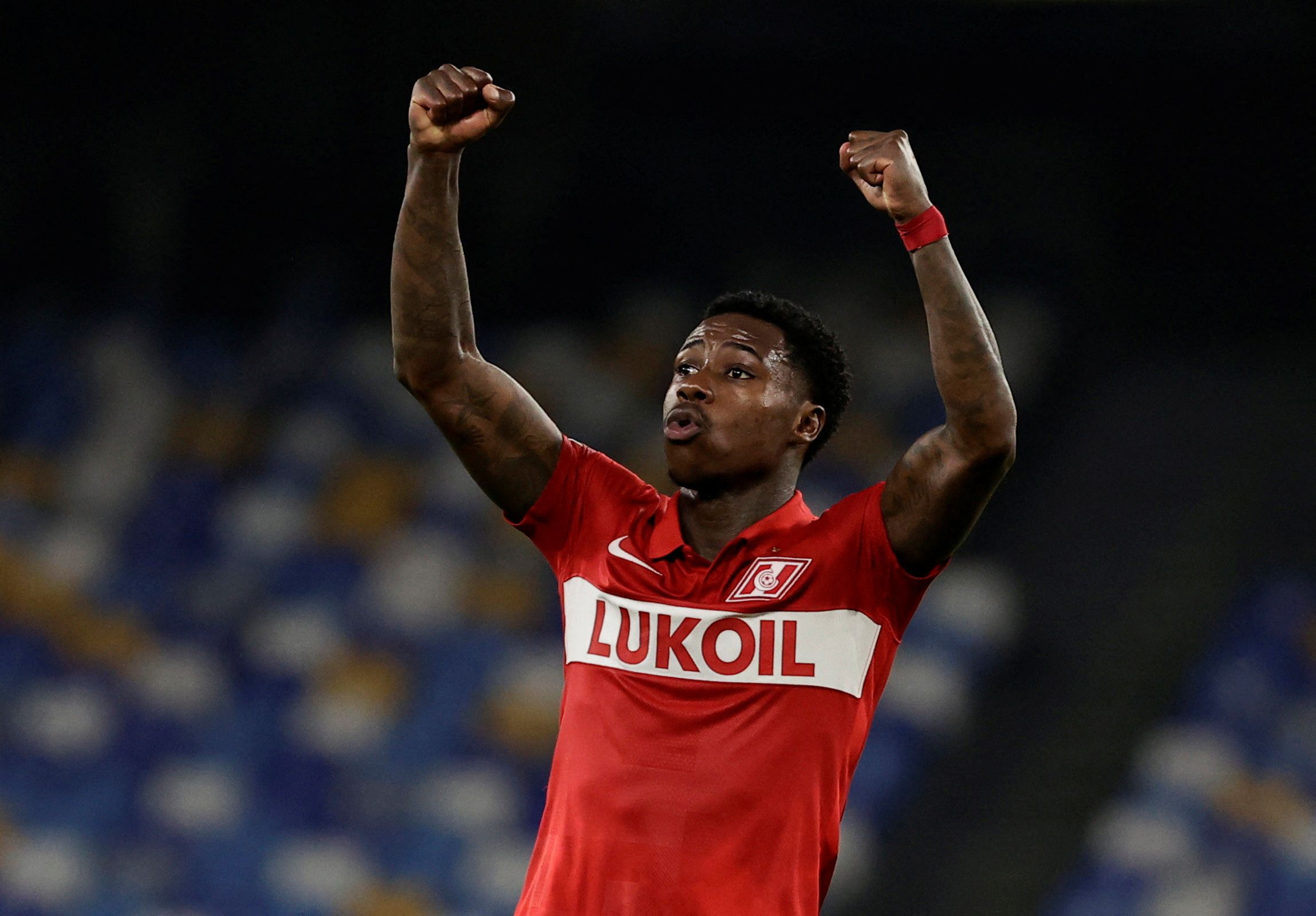 ۱۸ ماه زندان برای مهاجم پیشین تیم ملی هلند و آژاکس به دلیل چاقوکشی