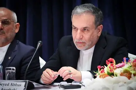 عراقجي: لا نثق بأي دولة.. لكن لدينا شراكة استراتيجية مع الصين وروسيا