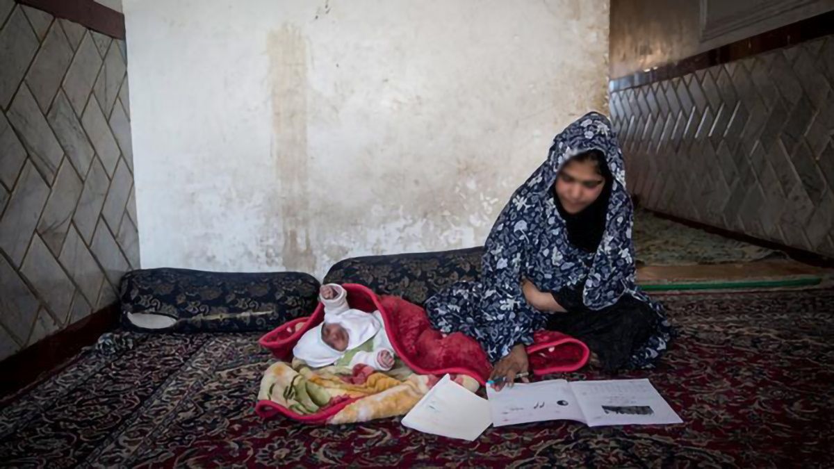 سازمان ثبت احوال ایران: در سال گذشته هزار و ۴۷۴ نوزاد از مادران ۱۰ تا ۱۴ساله متولد شده‌اند