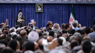 Khamenei Meets Cherrypicked Baluchis In Bid To Calm Tensions