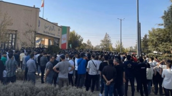 خبرنامه امیرکبیر: ۶ دانشجوی بازداشتی در اعتراضات همدان، پس از یک ماه با وثیقه آزاد شدند