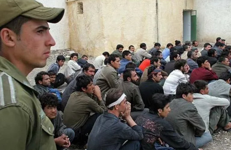 دیپلماسی تبعیض؛ افغانستانی‌ها چگونه در ایران به «دشمن» تبدیل شدند؟