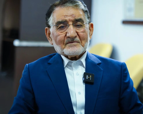 Iran will block others' oil sales if its own is sanctioned, top trade official warns