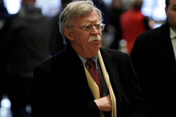 بولتون: توافق ترامپ برای جنگ اوکراین تقریبا تسلیم مقابل پوتین است