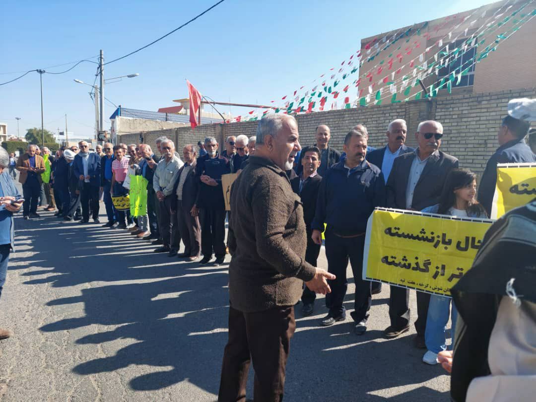 تجمع و راهپیمایی اعتراضی بازنشستگان هم‌زمان با اعتصاب کارگران نیشکر هفت‌تپه
