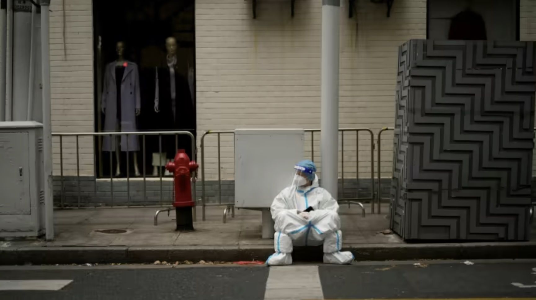 بلومبرگ: اقتصاد چین در بدترین وضعیت از زمان آغاز همه‌گیری قرار دارد