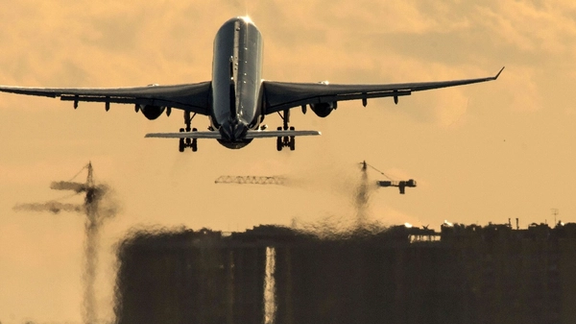 روزنامه دنیای اقتصاد از افزایش ۵ /۱برابری مهاجرت از ایران خبر داد