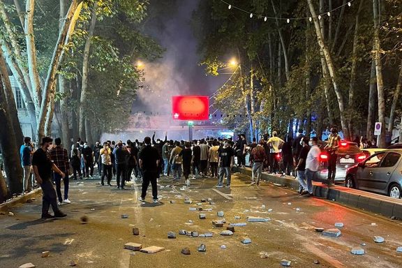 Protesters in a main Tehran street on September 24, 2022