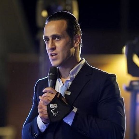 نجم إيران السابق علي كريمي: وصلنا لنقطة لا يمكن التراجع عنها وإلا فلننتظر العواقب السيئة