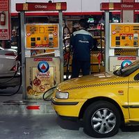 هزینه تولید هر لیتر بنزین در ایران ۹۰ درصد کمتر از رقم اعلامی دولت است