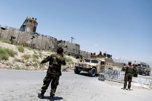 سخنگوی طالبان: هرگز با واگذاری پایگاه بگرام به آمریکا موافقت نمیکنیم