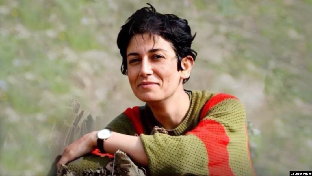 دیوان عالی بار دیگر درخواست اعاده دادرسی پخشان عزیزی، زندانی محکوم به اعدام را رد کرد