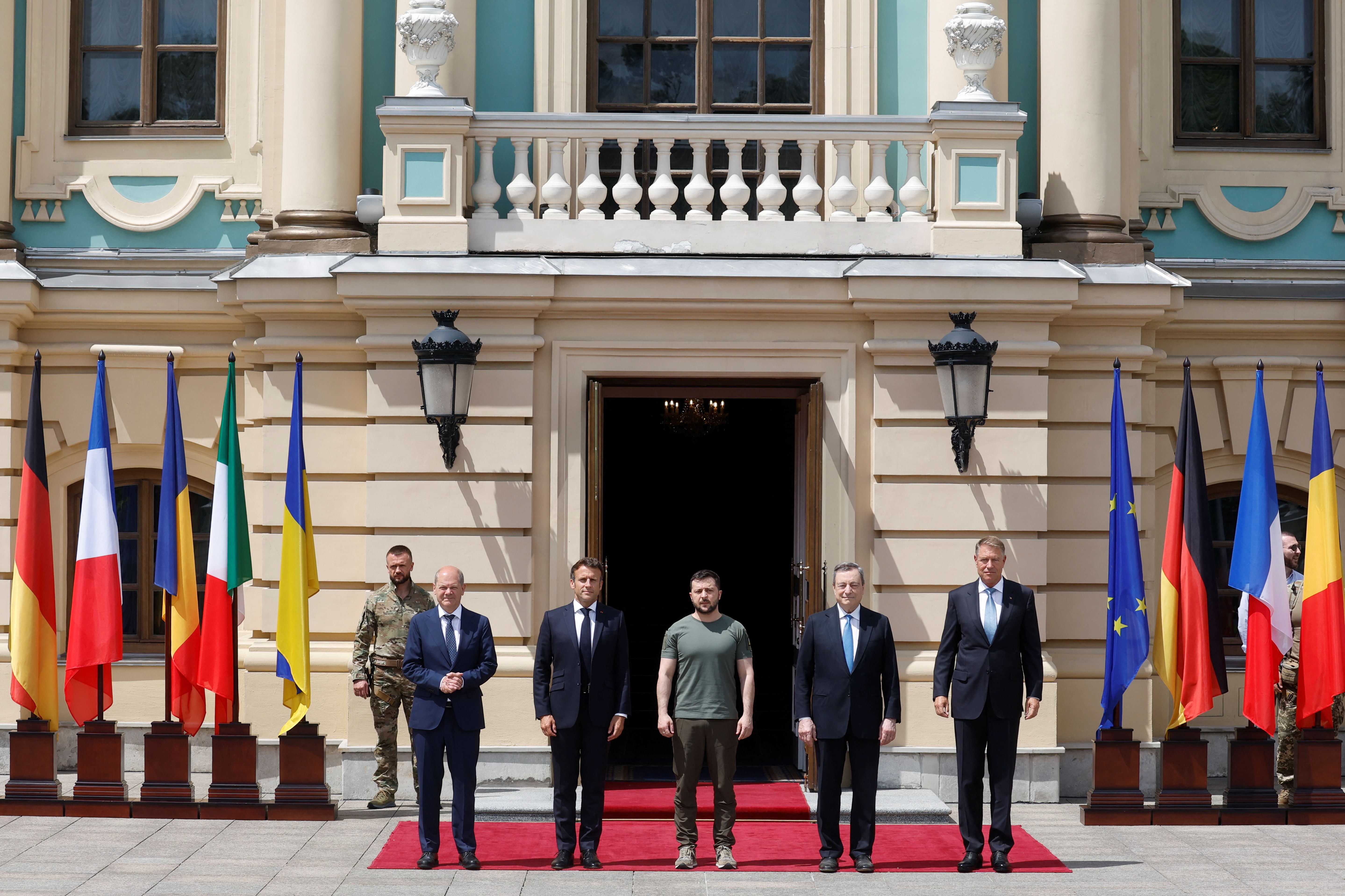 سران آلمان، فرانسه و ایتالیا در کی‌یف؛ مکرون روسیه را به جنایت جنگی و قتل عام متهم کرد