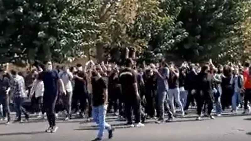 خیزش سراسری علیه جمهوری اسلامی روز یکشنبه ۱۰ مهر ادامه دارد