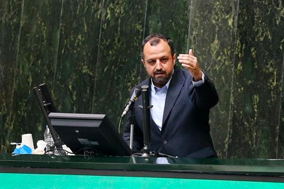 نایب رییس کمیسیون اقتصادی مجلس: تاکنون ۵۰ نماینده طرح استیضاح وزیر اقتصاد را امضا کردهاند