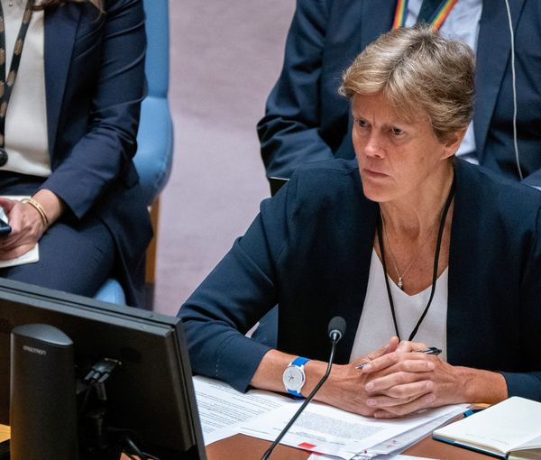 سفيرة بريطانيا لدى الأمم المتحدة تعلن عن عقد اجتماع حول إيران في مجلس الأمن الخميس القادم