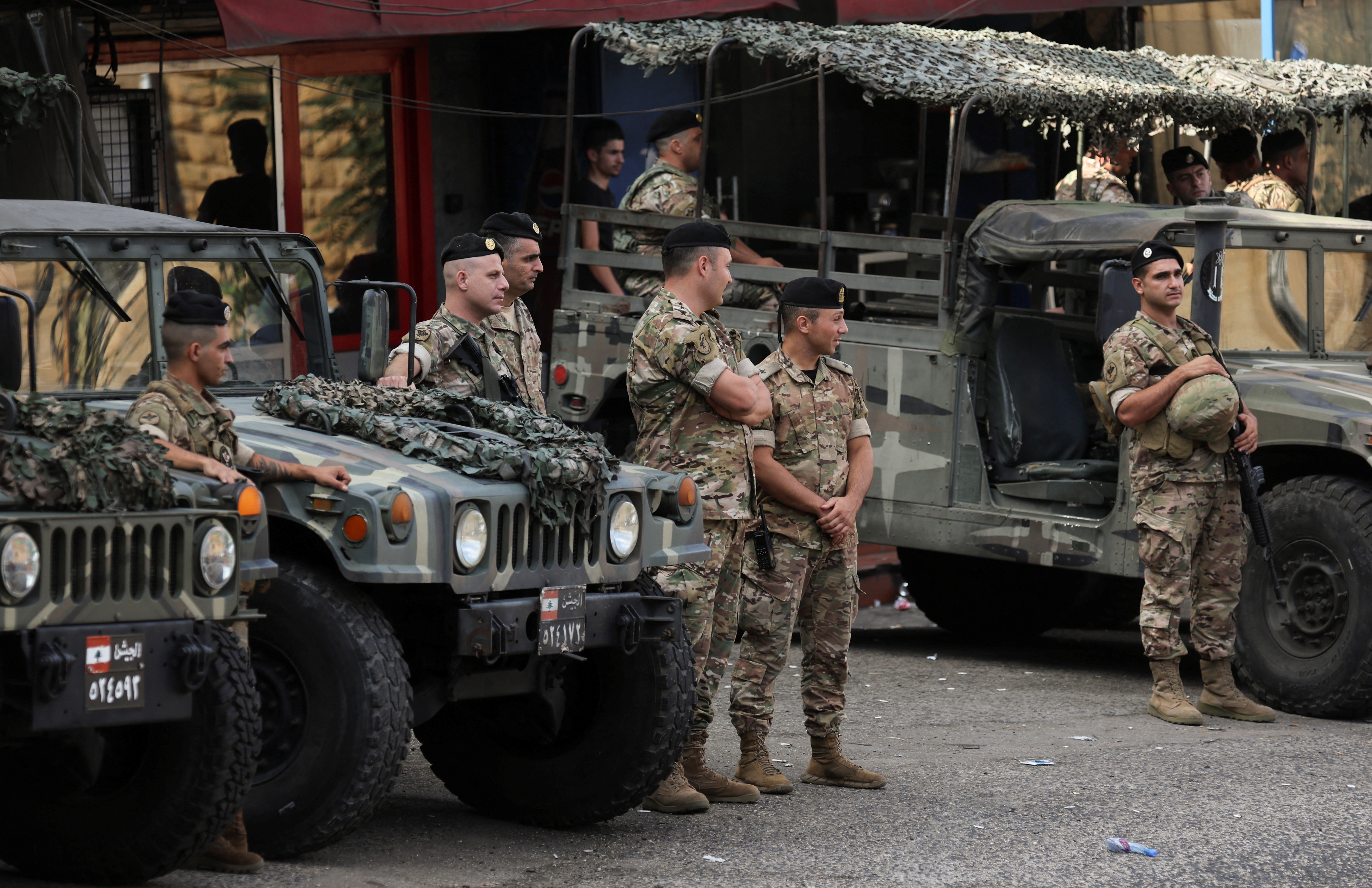 الاخبار: ارتش لبنان وارد درگیری مستقیم با حزب‌الله نخواهد شد