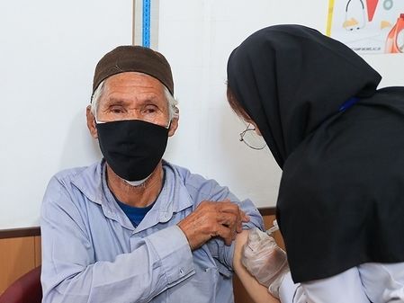 مقام ارشد وزارت کشور: ۳۴۰ هزار دوز واکسن کرونا به پناهندگان و اتباع خارجی تزریق شده است