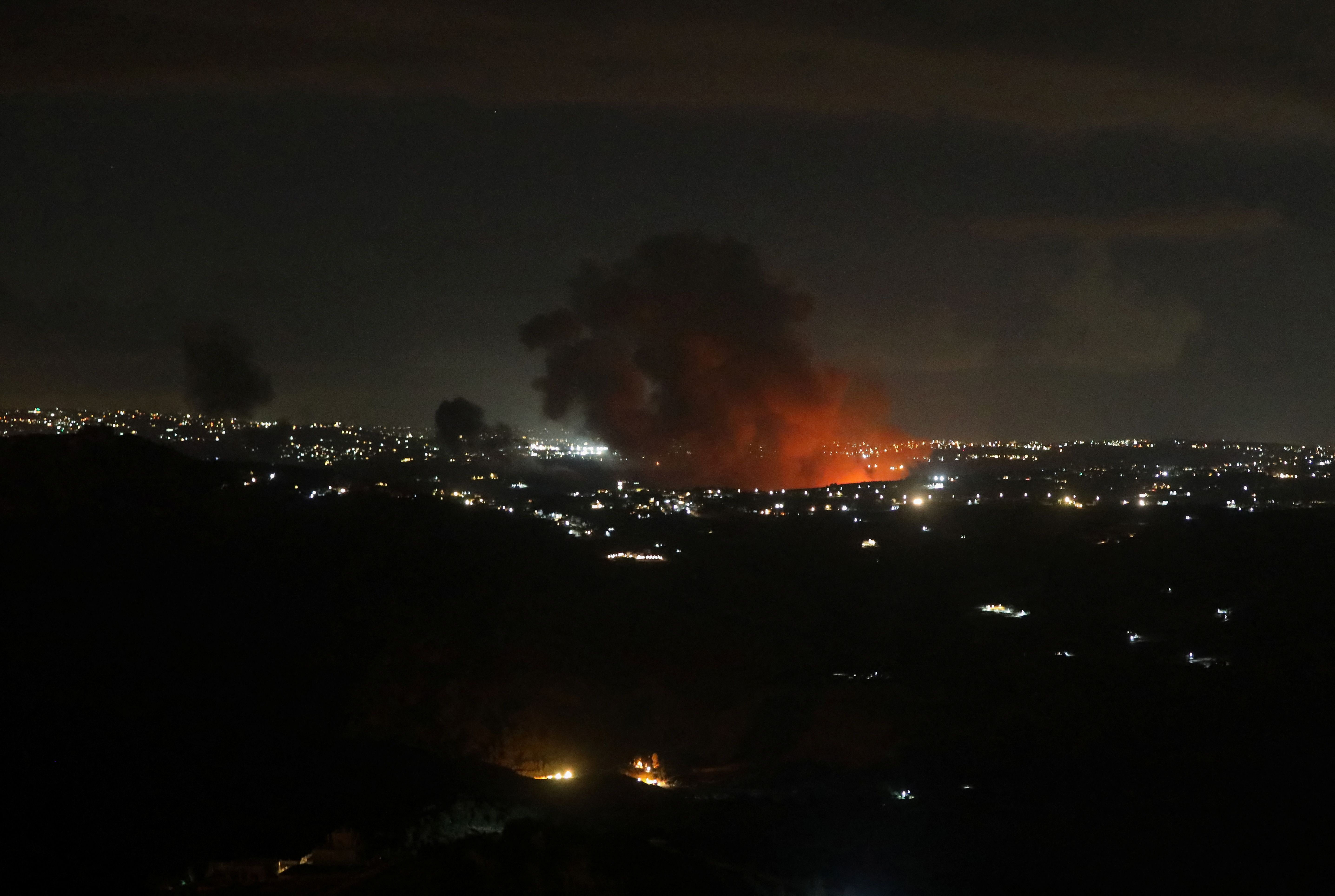         محدودیت تردد در شمال اسرائیل هم‌زمان با حمله هوایی به لبنان