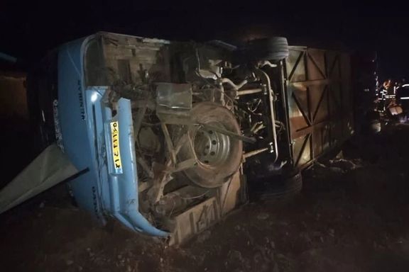 اورژانس کرمان: حال مجروحان حادثه واژگونی اتوبوس دانشآموزان مساعد است