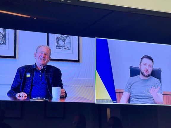 جورج دبلیو بوش در پیامی ولودیمیر زلنسکی را «وینستون چرچیل زمان» خواند