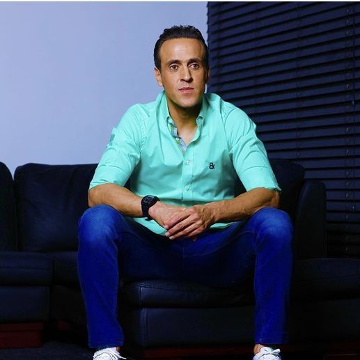 پاسخ علی کریمی به توهین آخوند هتاک