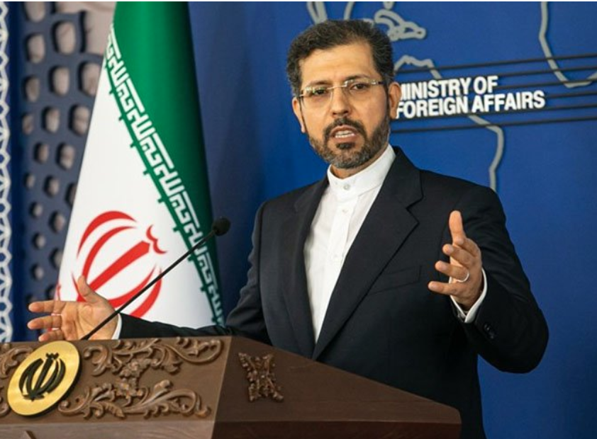 إيران تنفي مزاعم وزير الخارجية القطري عن "استعداد خامنئي للتسوية بشأن الملف النووي"