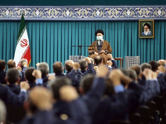 المرشد الإيراني يدعو إلى الجهاد لمواجهة "الغزو الإعلامي".. ويؤكد: النظام يتعرض لهجوم مركب