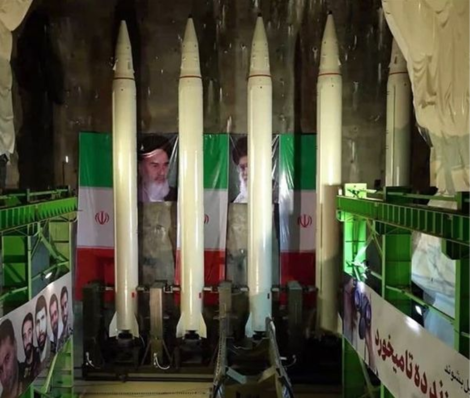 وسائل إعلام إيرانية تنشر تقارير عن تهديدات طهران الصاروخية في المنطقة