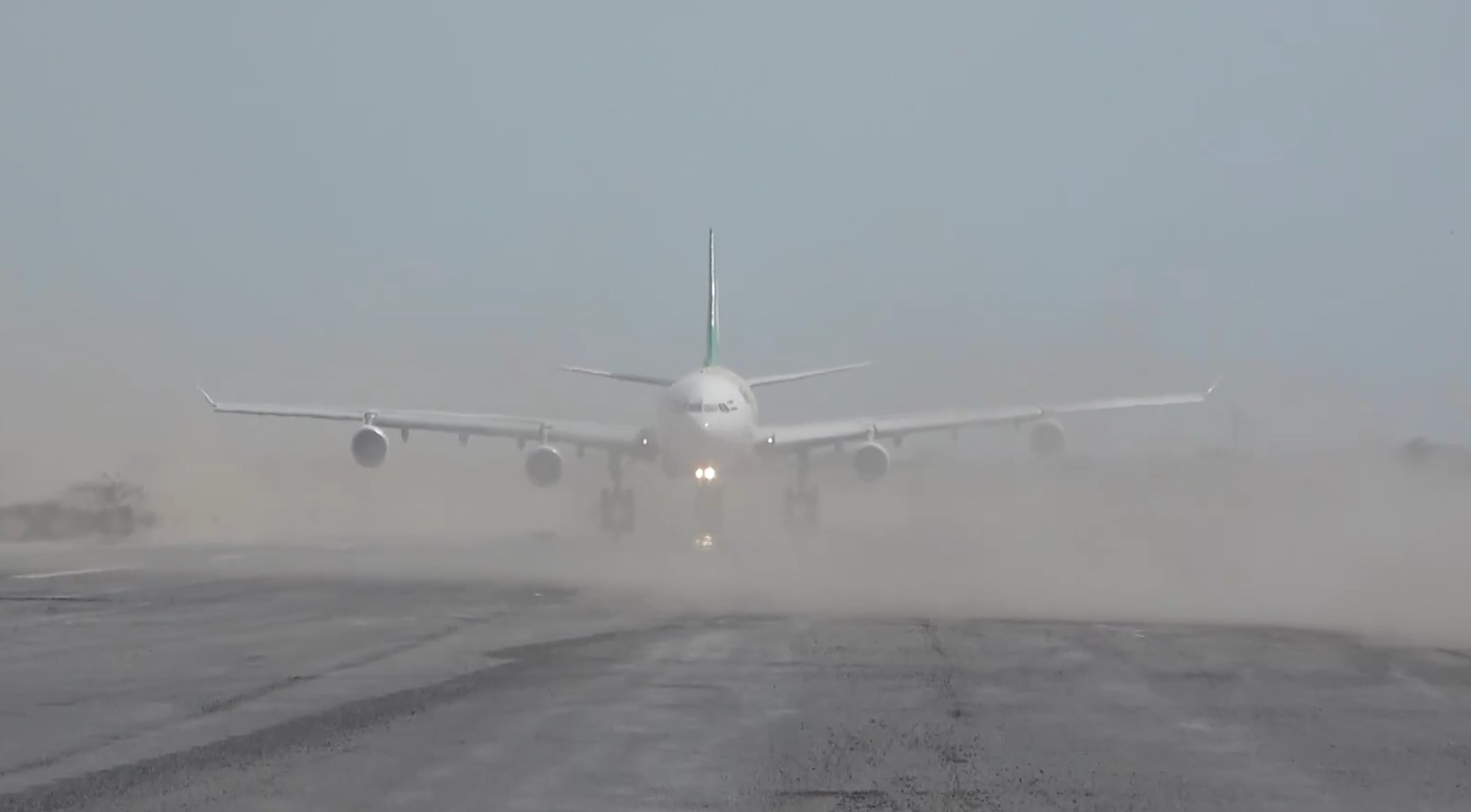 One flight, two chokepoints: why Iran wants an air bridge to Yemen