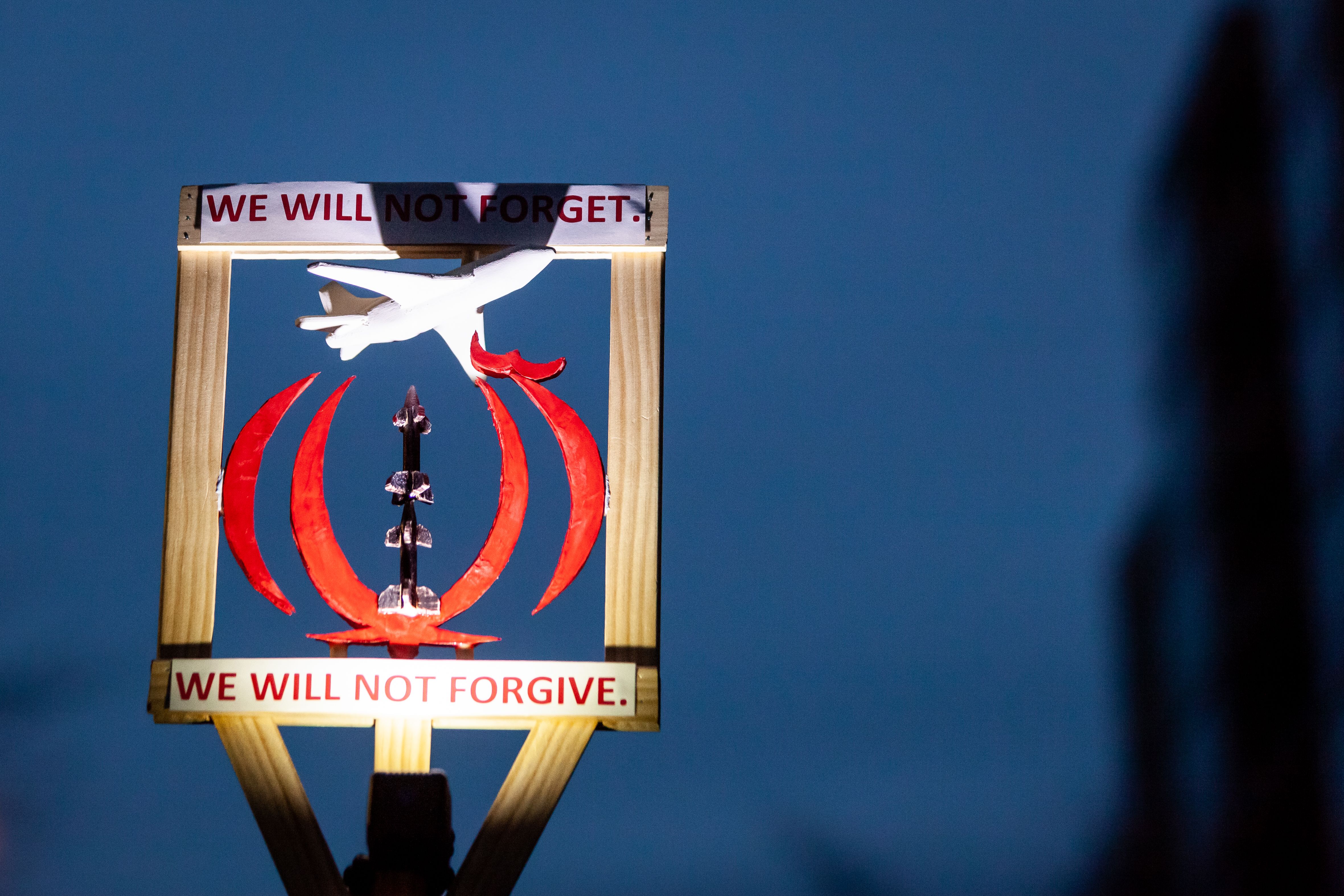 بریتانیا: متعهد به پیگیری عدالت برای ۱۷۶ قربانی پرواز پی‌اس-۷۵۲ هستیم