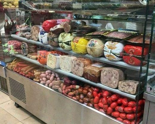 روزنامه همشهری: قیمت برخی برندهای سوسیس و کالباس به ۲۷۰ هزار تومان رسیده است