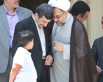 وزیر اطلاعات احمدینژاد: او اطلاعاتی را میخواست که فقط در شان رهبر بود