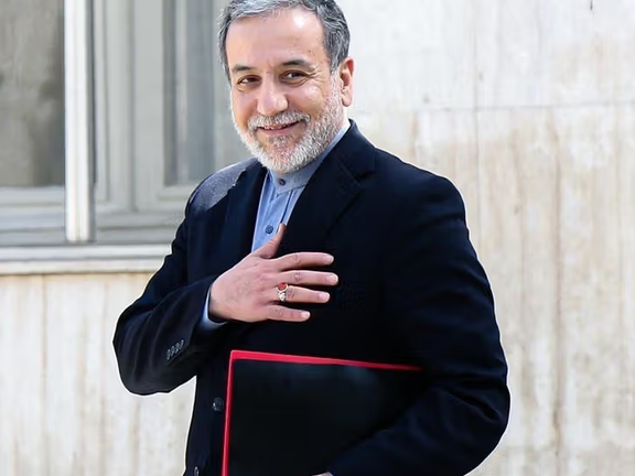 عراقچی:دولت ترامپ خسارتهای جنگ ۱۲ روزه با جبران کند