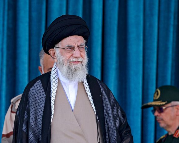 علی خامنهای: نوجوانان در خیابان را میشود با یک تنبیه متوجه کرد اشتباه میکنند