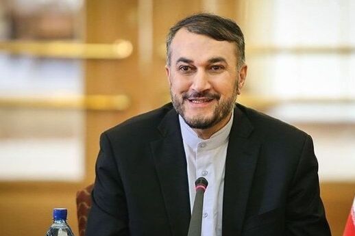 وزیر خارجه ایران: موضوع خنثیسازی و رفع تحریمها را بهطور فعال دنبال میکنیم