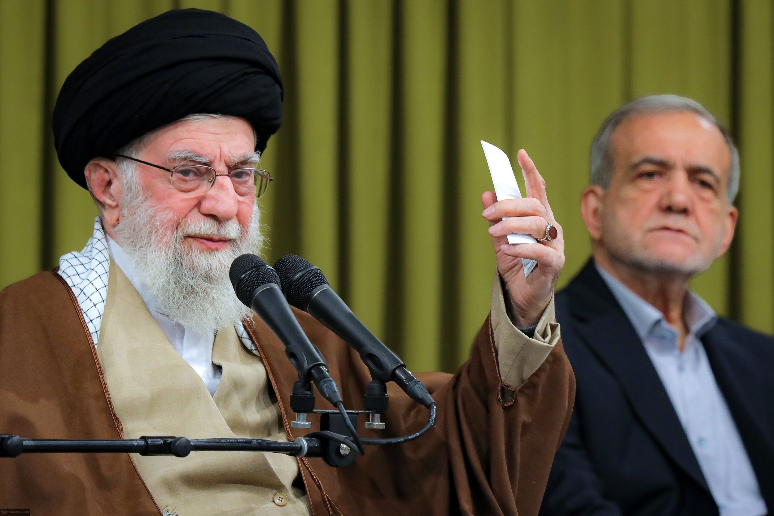 Khamenei urges diplomatic vigilance in possible blessing of US talks