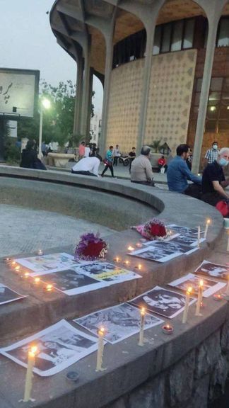 یادبود کشتهشدگان متروپل در محوطه تئاتر شهر تهران