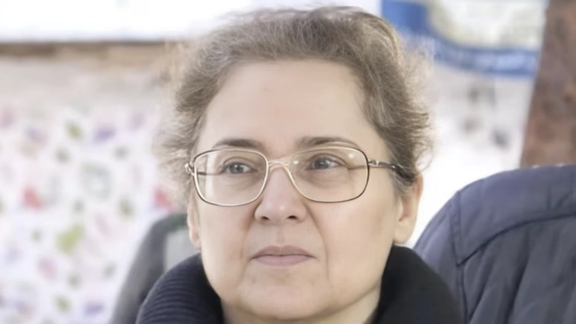 Jailed Iranian Activist Transferred To Hospital Without Mandatory Hijab