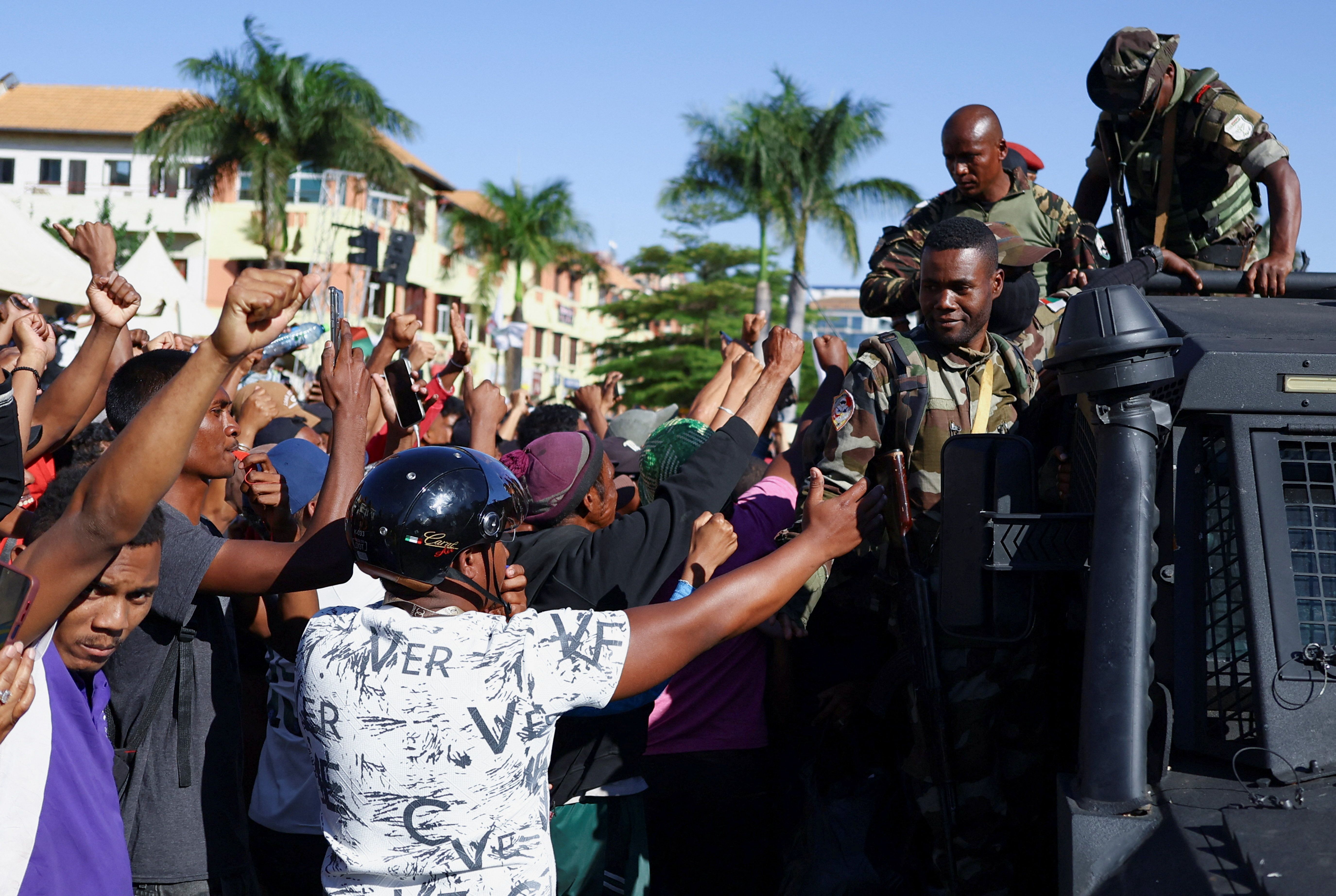 اعتراضات «نسل زد» و فرار رییس‌جمهور؛ ارتش ماداگاسکار قدرت را به دست گرفت