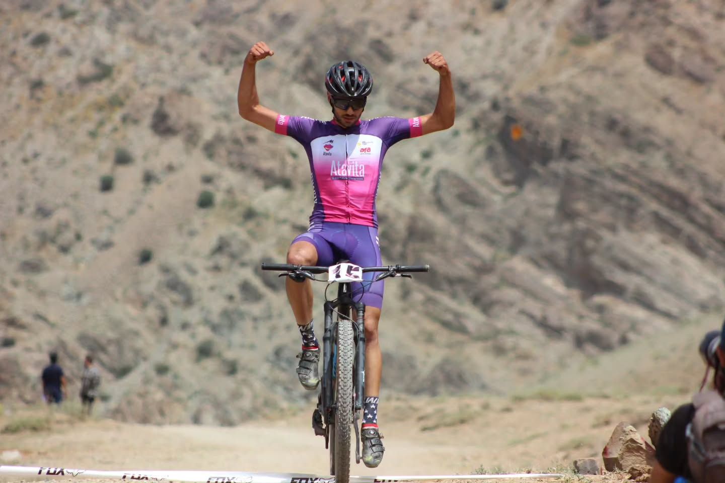 بازداشت حسن سجادیان، عضو تیم ملی دوچرخه‌سواری ایران به دست نیروهای امنیتی جمهوری اسلامی